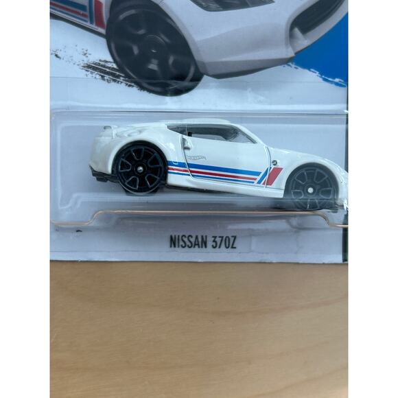 Hot Wheels Nissan 370Z White Then and Now Series Diecast Car - Picture 3 of 3